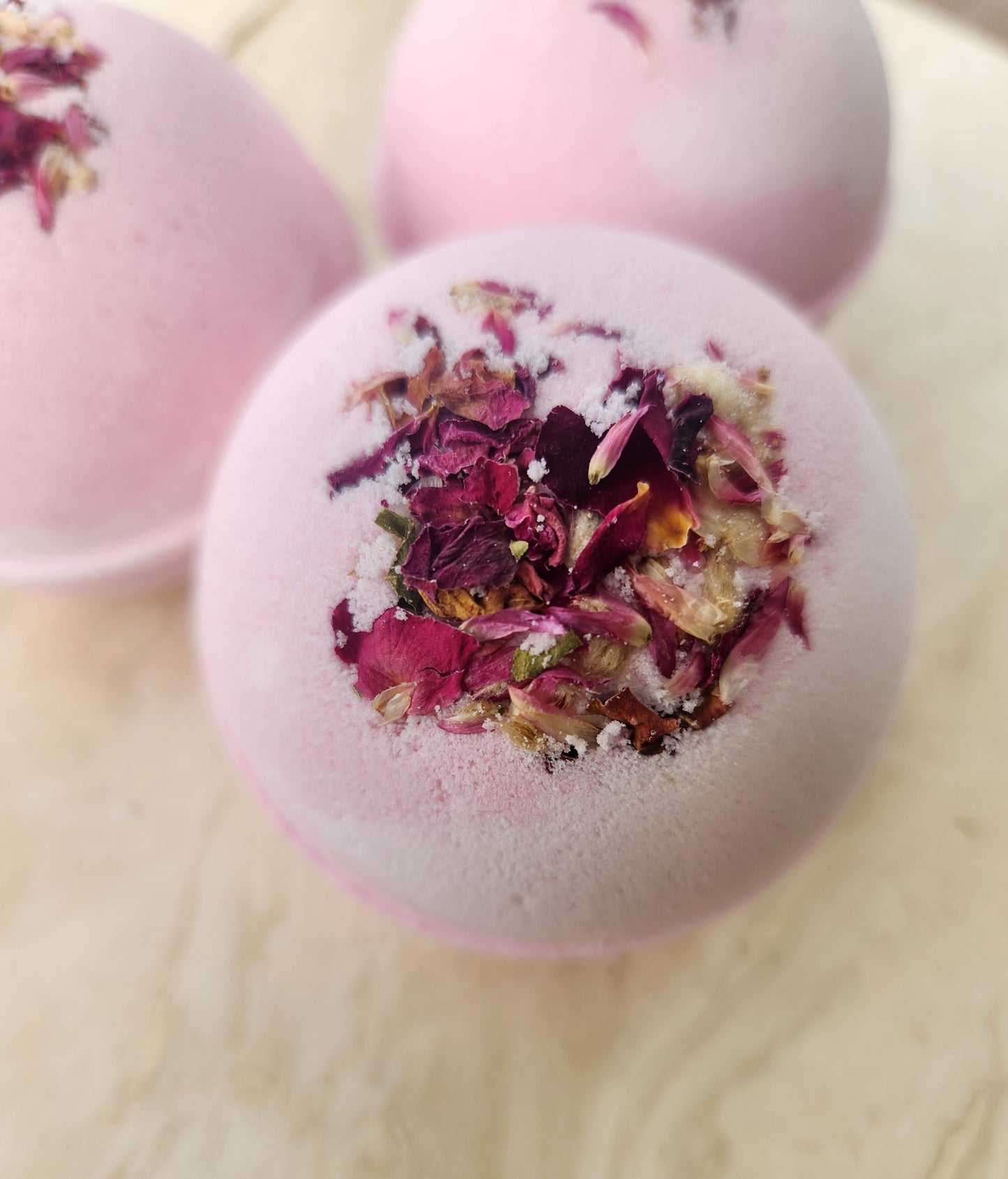 Luxe Foaming Bath Bombs