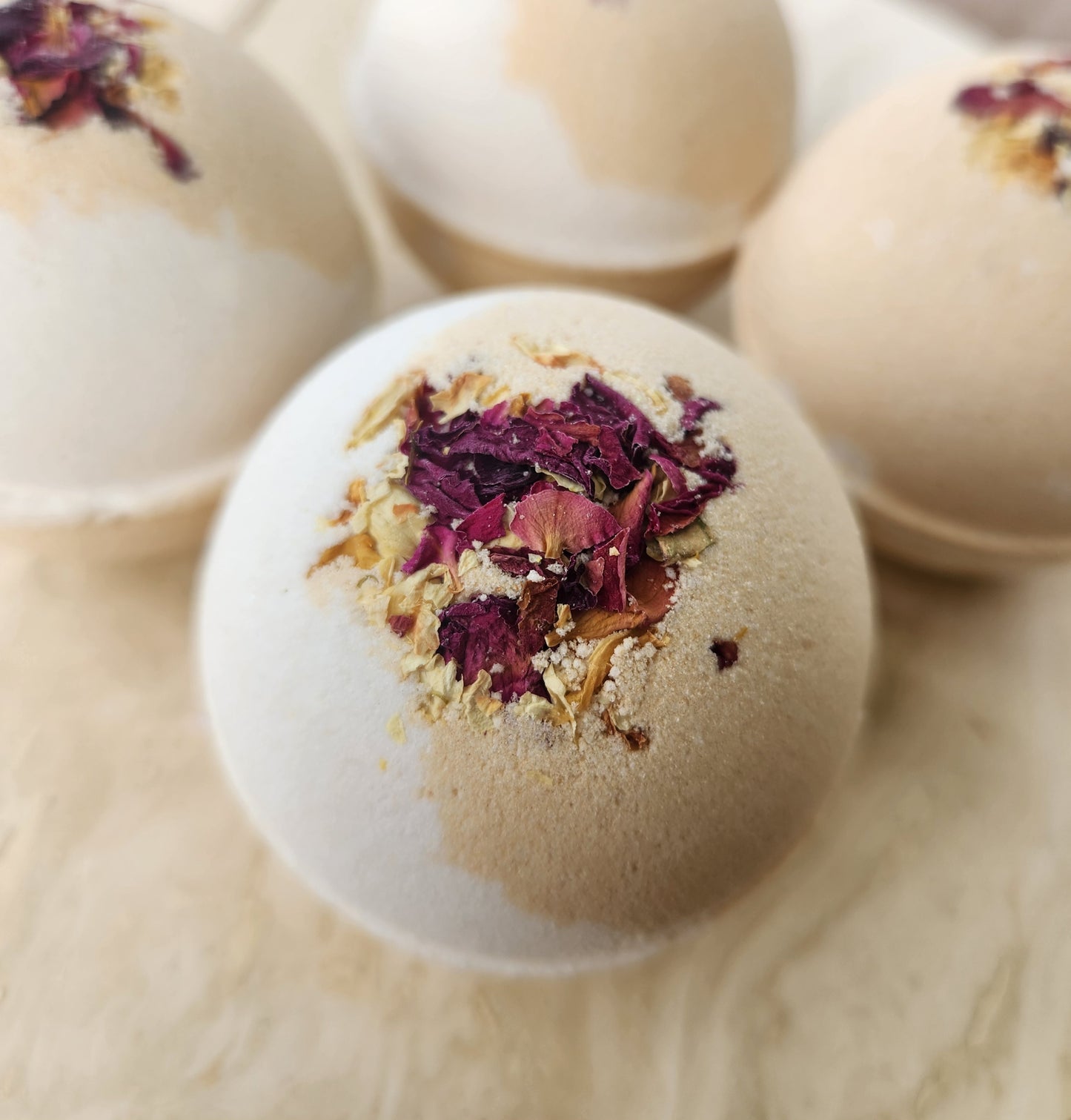 Luxe Foaming Bath Bombs