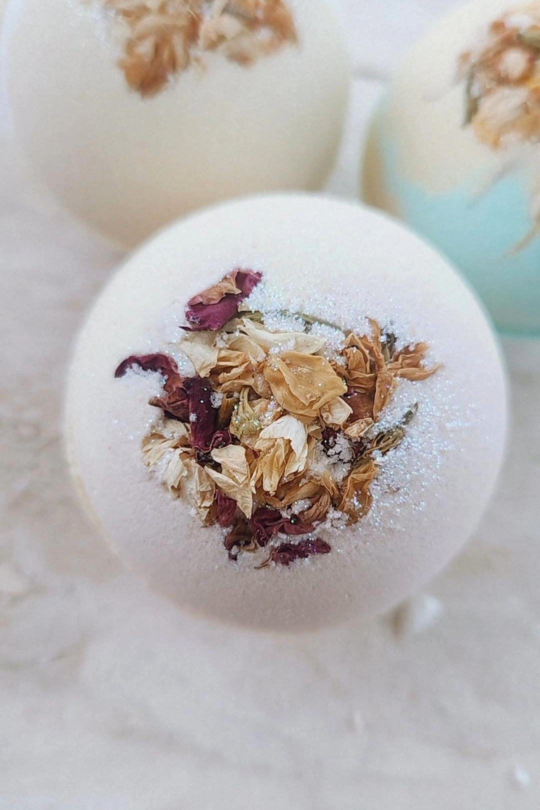 Luxe Foaming Bath Bombs